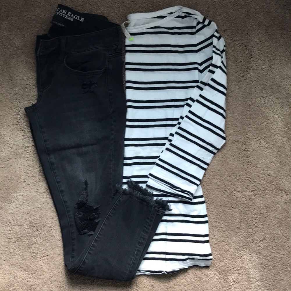 Low rise destroyed jeans